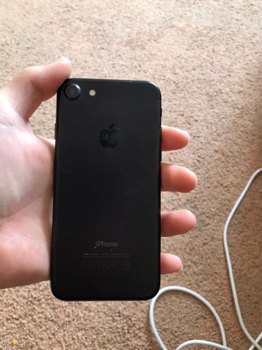 Айфон 7 хорошем состоянии