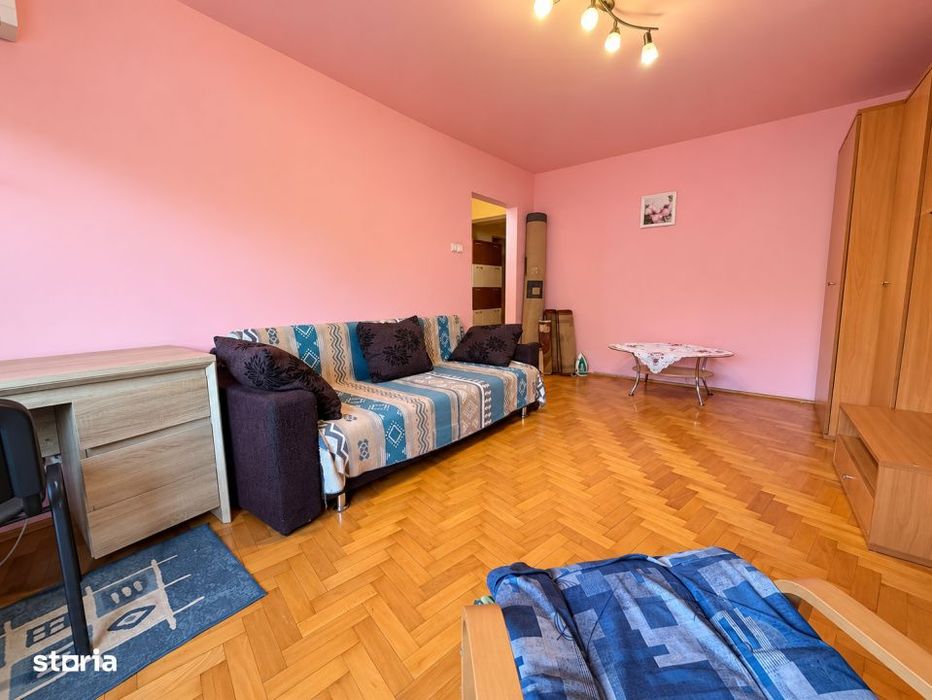 Apartament cu 3 camere, centrala proprie, de inchiriat – Zona Soarel
