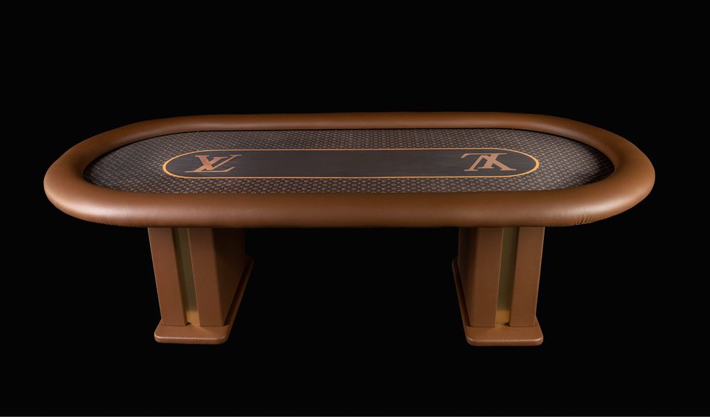 Masa Poker LV iluminata LED pe Customtables.eu Louis Vuitton Poker LED