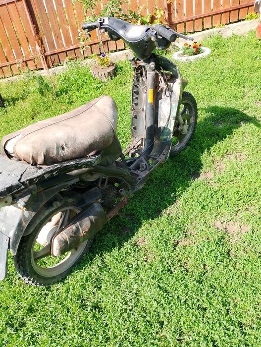 Vând scutere  Piaggio