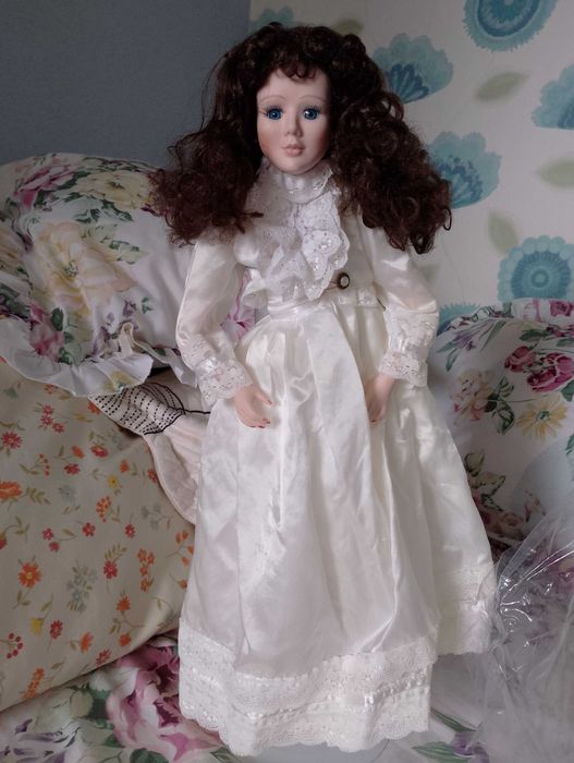 Порцеланови кукли