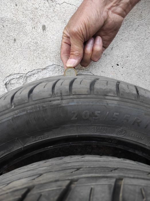 Гуми летни 2 бр. - 205/55/17 DUNLOP SP Sport Fast Response 205 55 R17