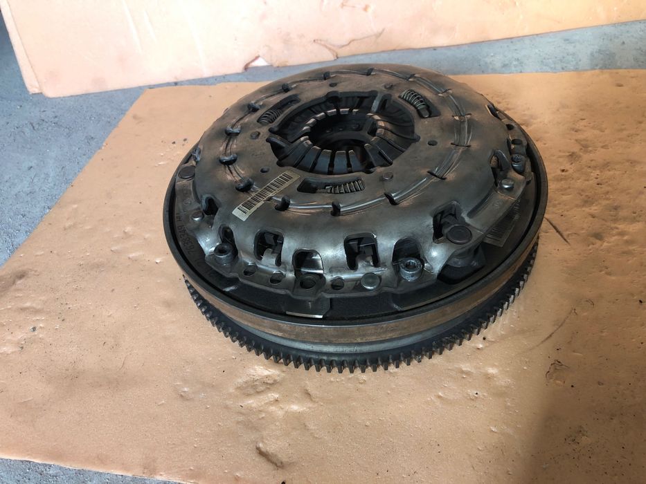 Volanta,disc ambreaj BMW E90  N47 184hp F10 F11 N57 245hp