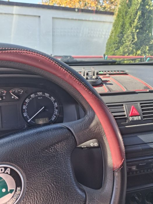 Vand SKODA Octavia 1