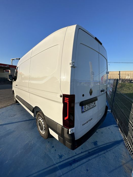 RENAULT Master 2024 — imagine 3