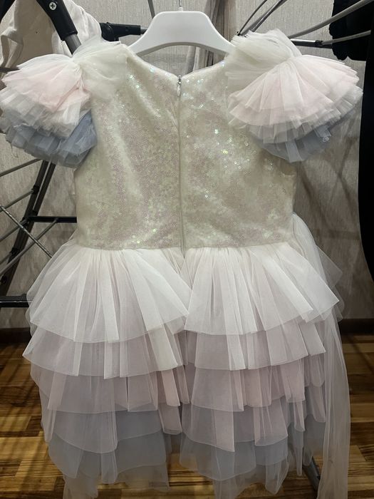 Продам красивое платье