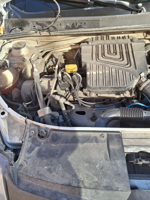 Рено Логан 2017год