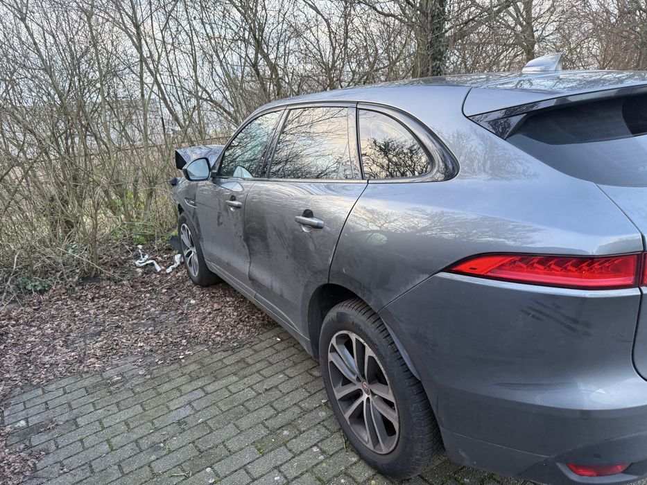 JAGUAR E-PACE 2018 — imagine 3
