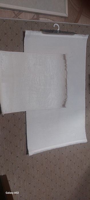 Продам набор из 2 ковриков для ванны