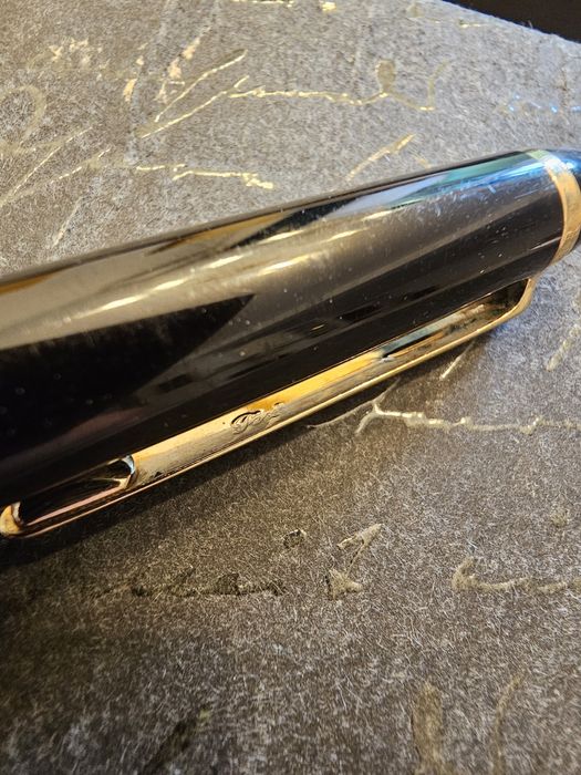 Stilou 585 /Pix Montblanc Meisterstuck gold