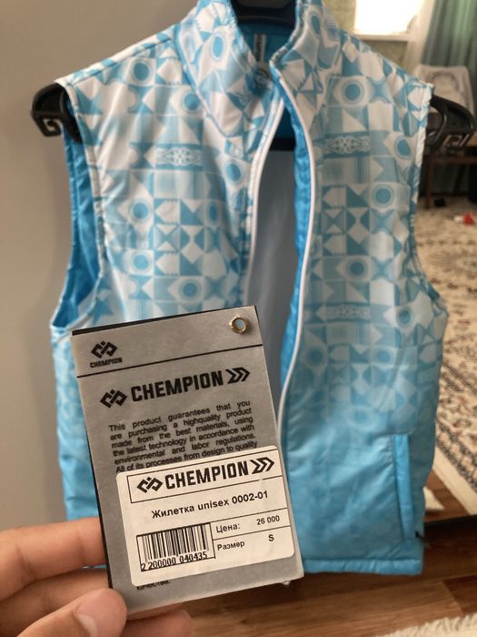 Безрукавка новый