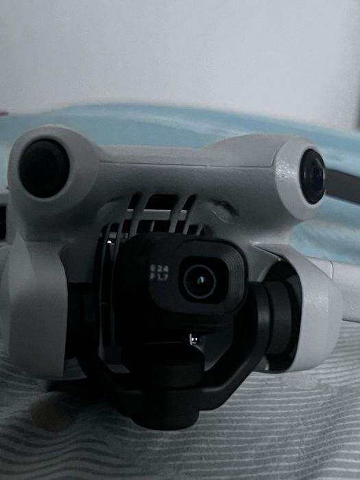 Dji mini 4 pro (doar drona)