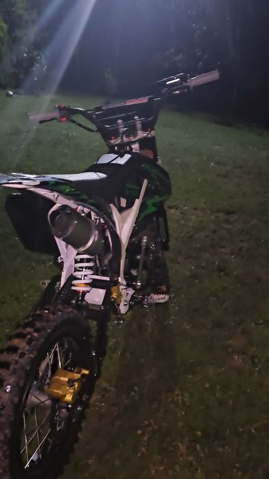 Vând Kxd 125cc aproape nou