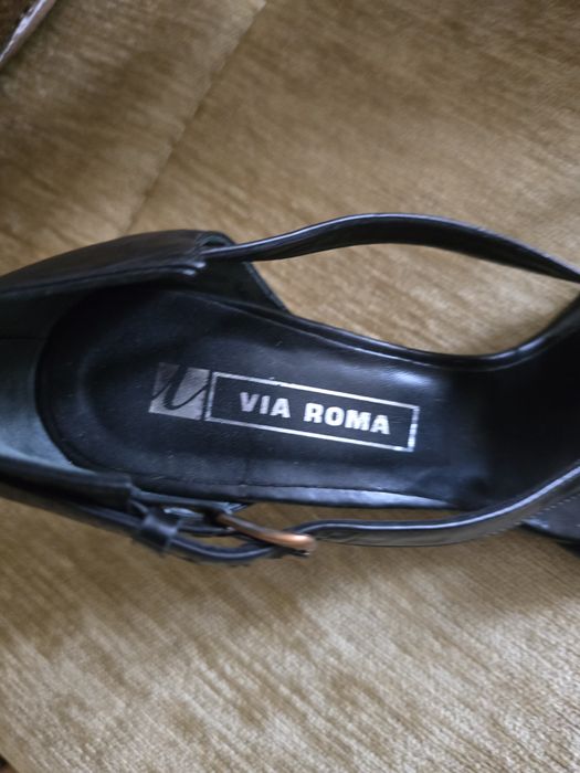 Италиански  обувки от естествена кожа  на Via Roma