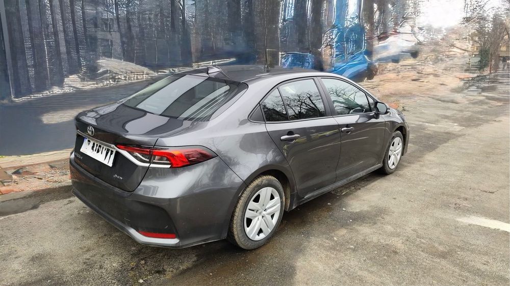 Inchiriez Toyota Corolla / Camry/ Uber / Bolt