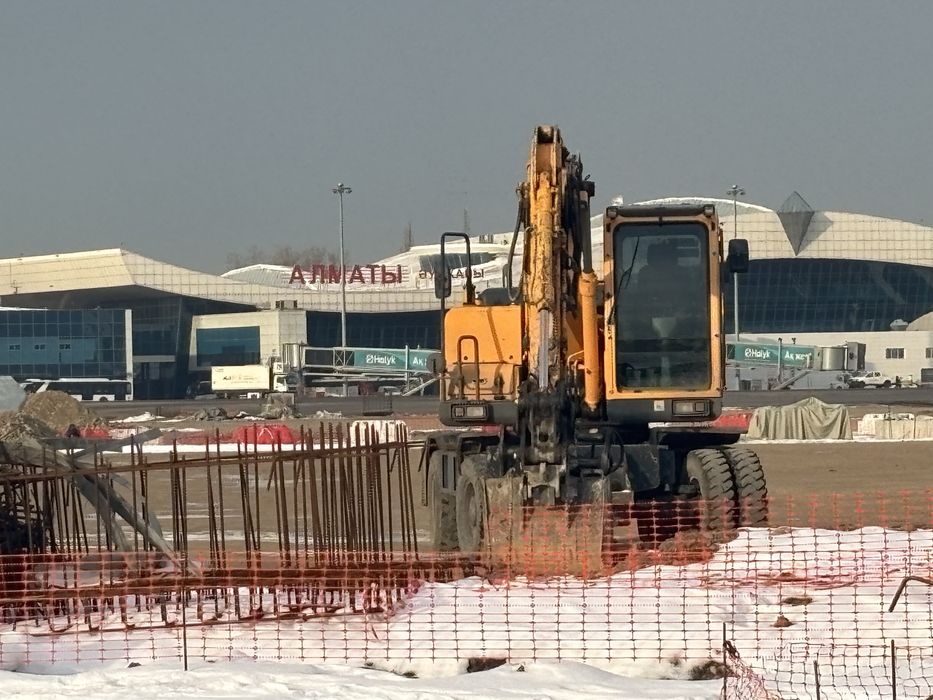 Услуги экскаваторов с опытным водителем