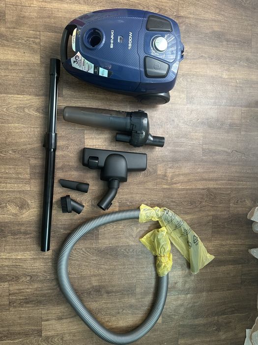 Пылесос Shivaki 1800 watt