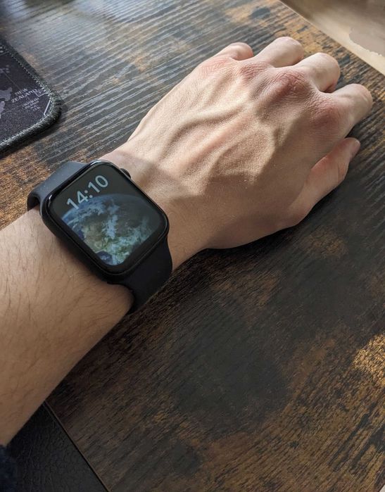 Смарт часовник с ХЕНДСФРИ обаждания - НОВ, ЛУКСОЗЕН