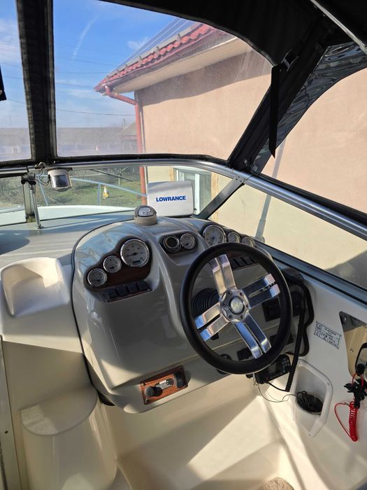 Salupa Glastron GS259