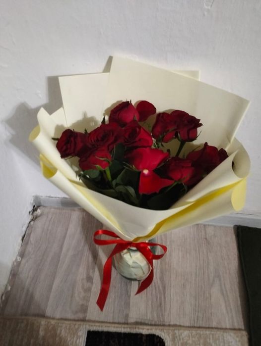 Цветы розы по низкой цене