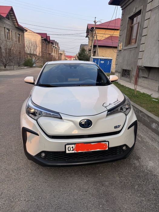 Tayota CHR elektro