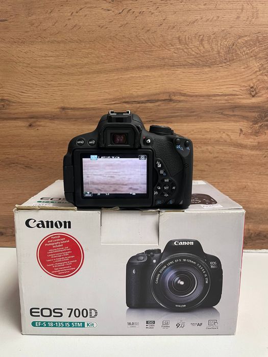 Фотоаппарат Canon 700D/BariBarShop