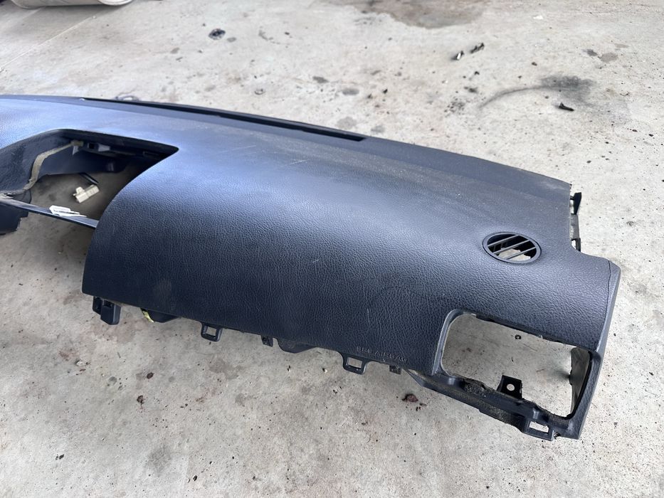 Табло от Тойота Авенсис Т25