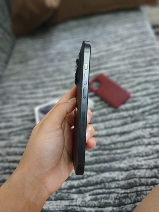 Продам iPhone 15 Pro