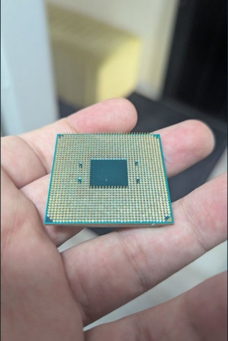 Процесор AMD 2500x