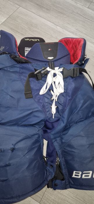 Продам хоккейные шорты BAUER