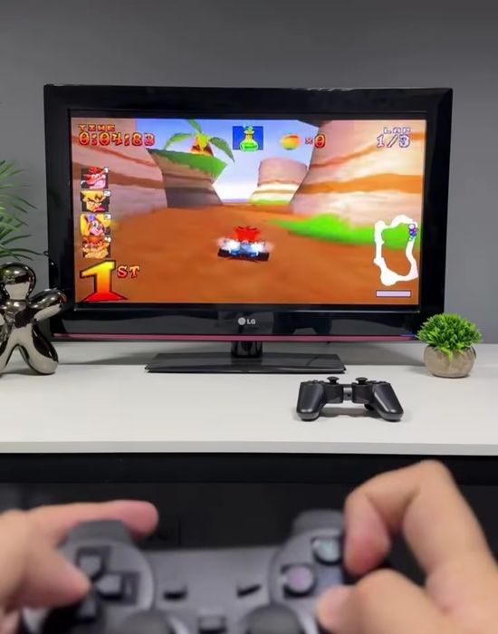 Sony sega playstation sotiladi video uyinlar