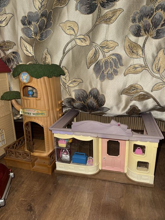 Продам Детский Деревянный Дом (Мини-Городок)