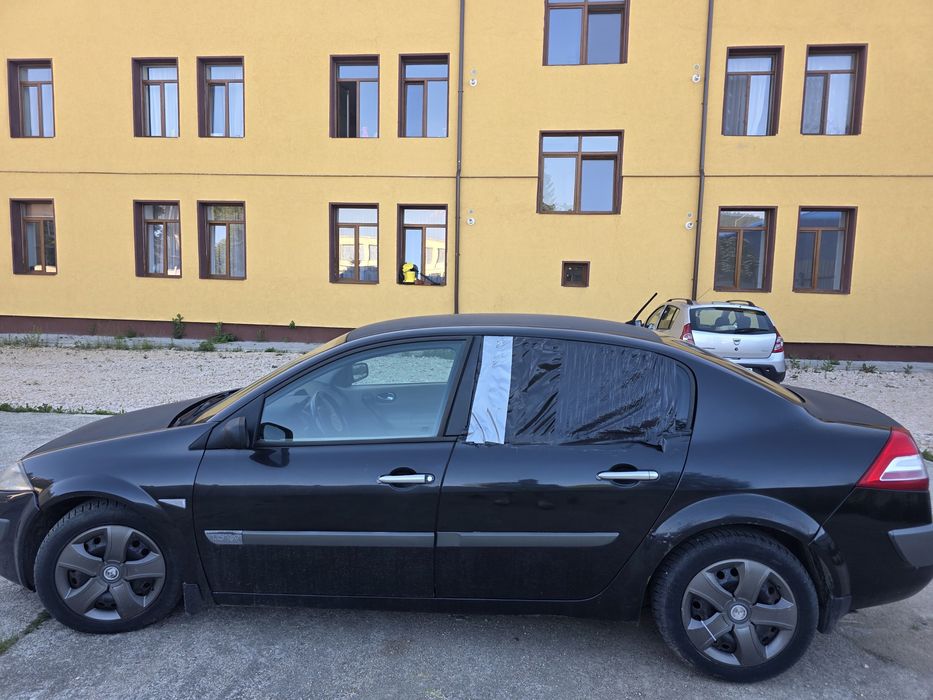 Vand masina renault megan 1.6