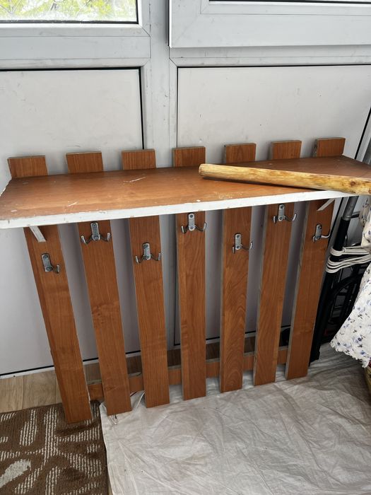 Вешалка в прихожую