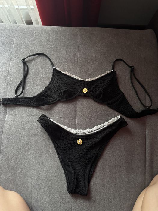 Чисто нови бански