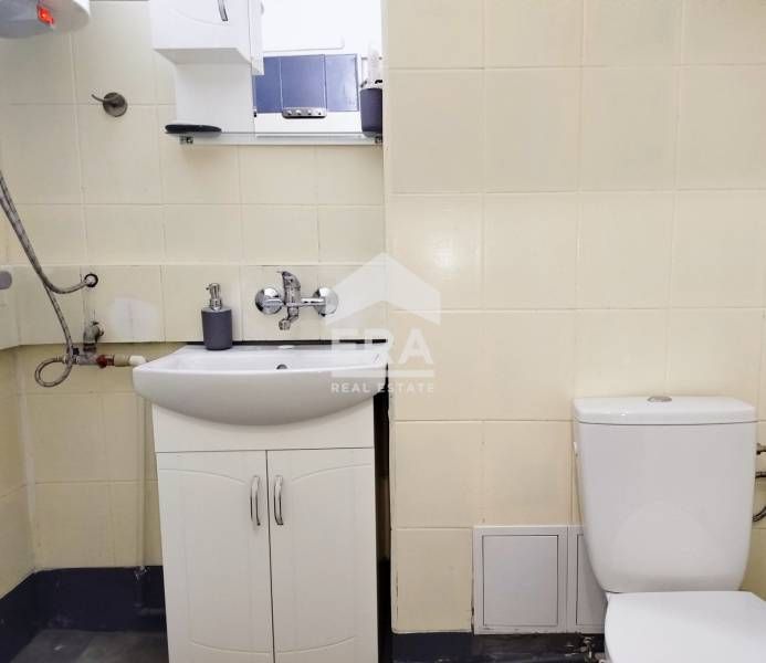 Дава се под наем Едностаен апартамент в Ловеч, Здравец - 44 кв.м за 178.5 € - Снимка #8