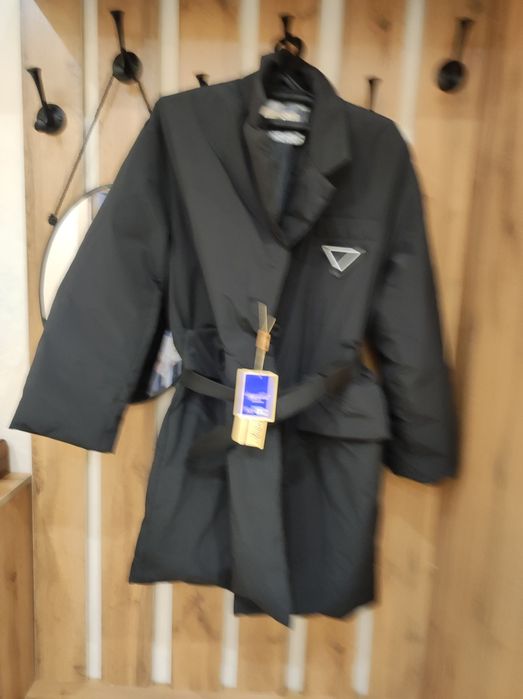 Куртки состояние новых