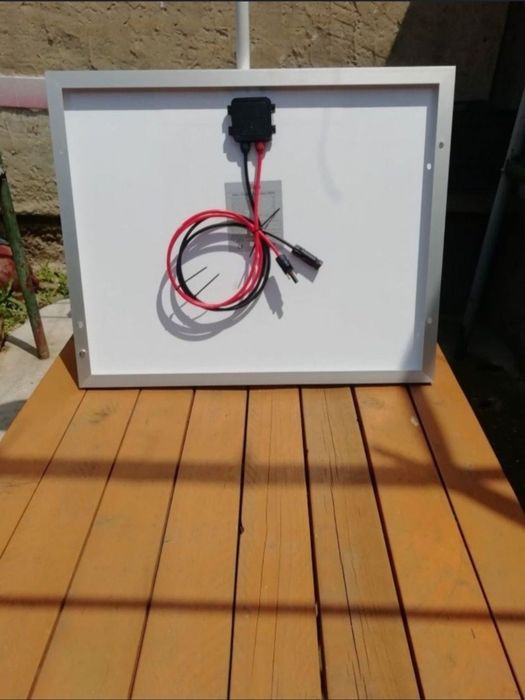 Panou fotovoltaic 50W 67x54cm