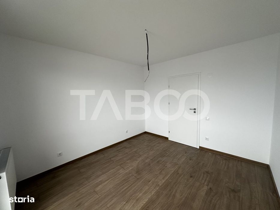 Apartament de vanzare 3 camere decomandate strada Doamna Stanca
