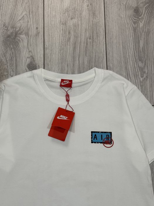 Tricou Nike Air white cu imprimeu pe fata si pe spate   – mărimea M