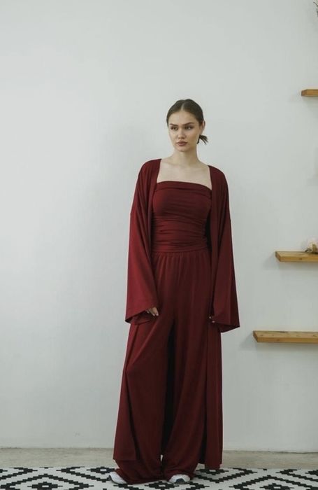 Костюм повседневный, бордовый