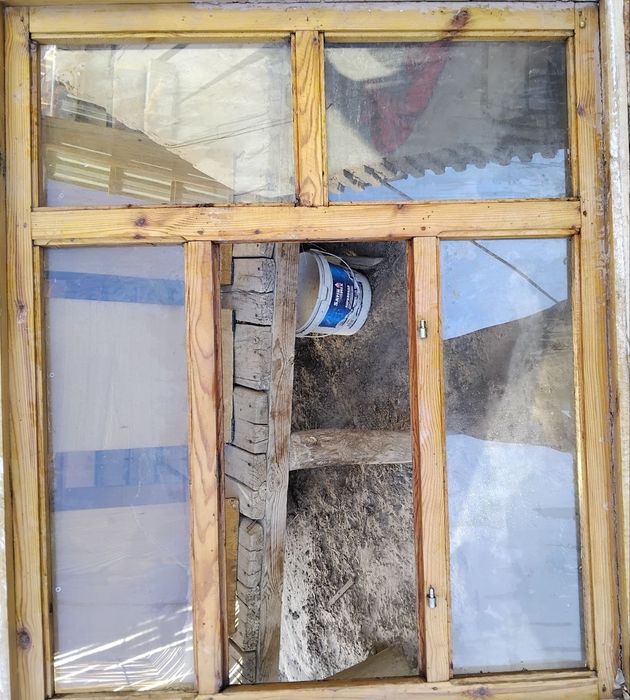 Айна сатылаты окно