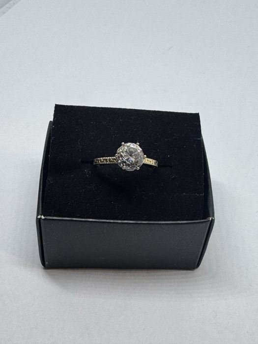 златен дамски пръстен 1.82гр 14к 585