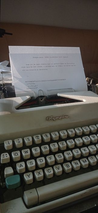 Mașina de scris mecanica full metal