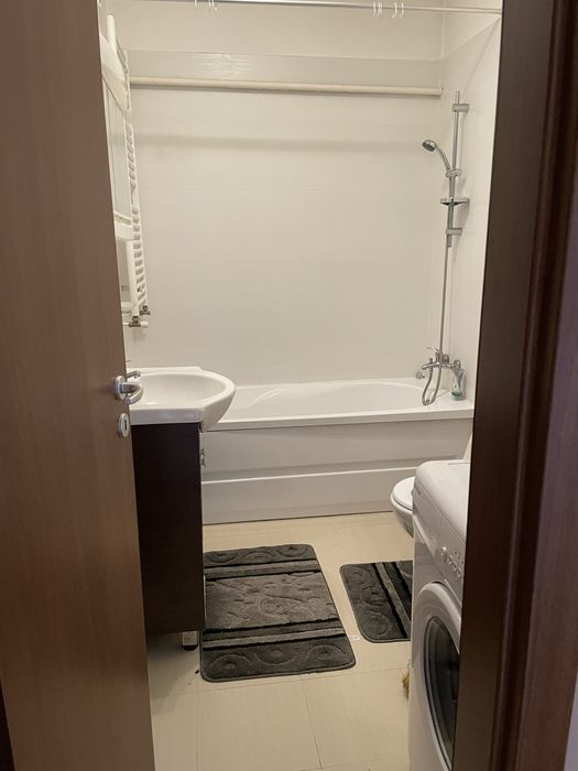 Apartament de inchiriat!