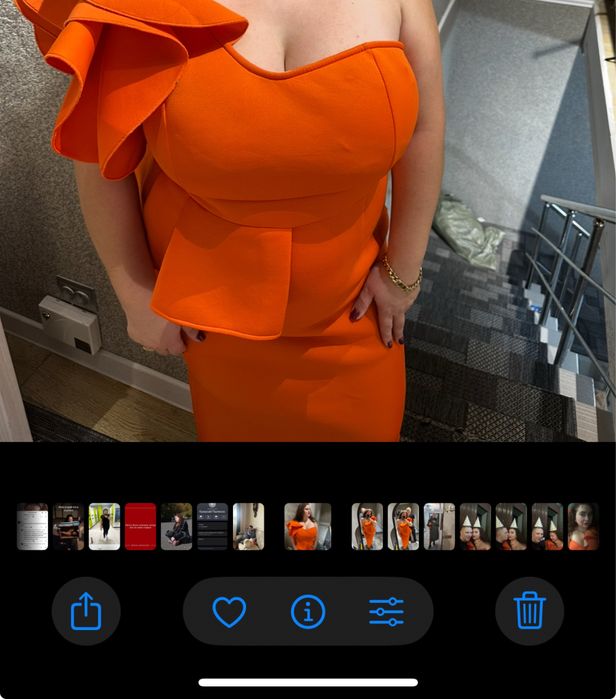 Продам шикарное платье  вечернее