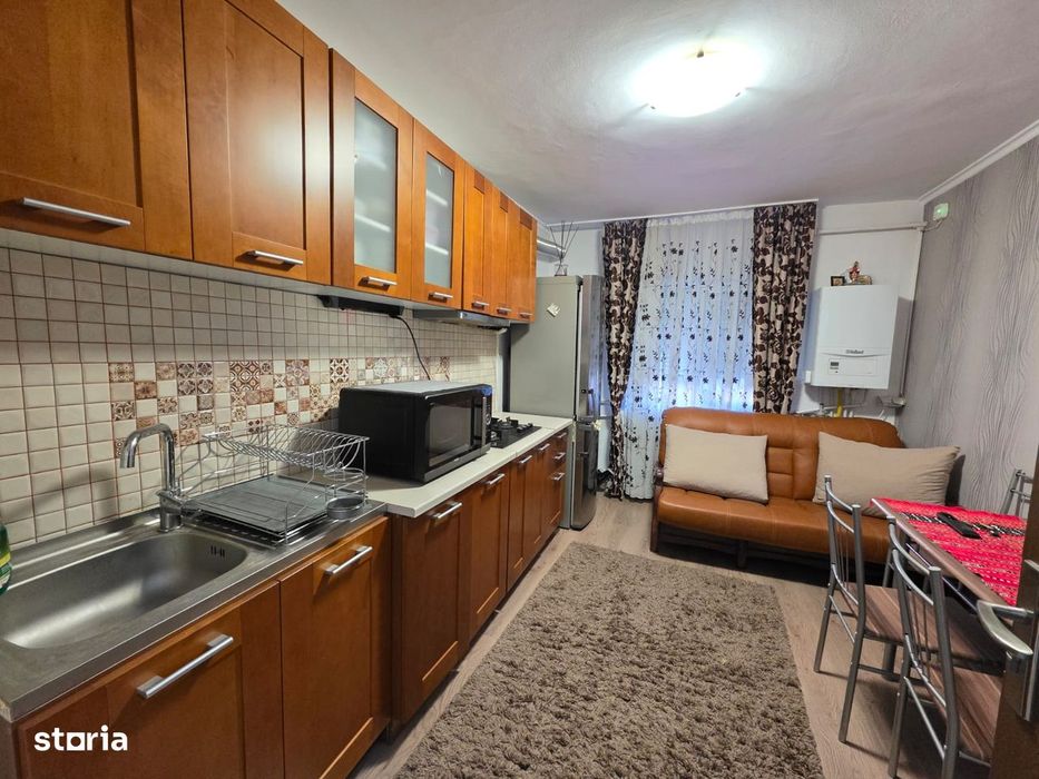 2 camere, decomandat, zona Pieței Mari, mobilat și utilat, renovat