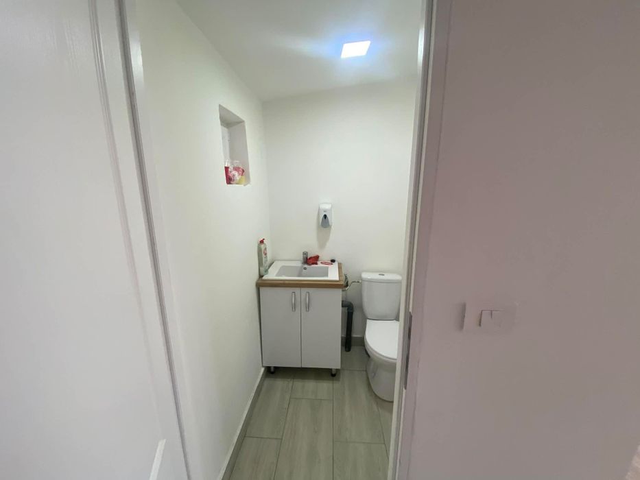 Spatiul comercial