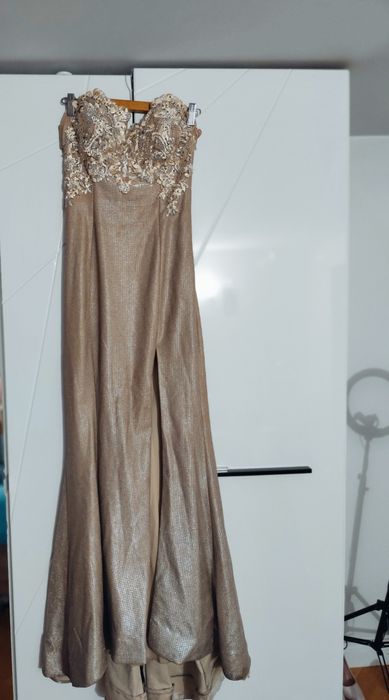 Vând rochie Tip sirena