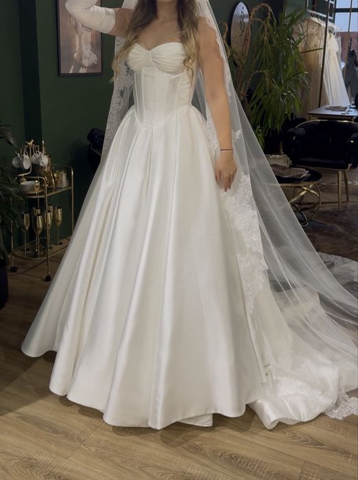 Rochie de mireasa Daria Karlozi